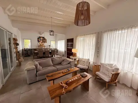 Casa en Venta al Oeste