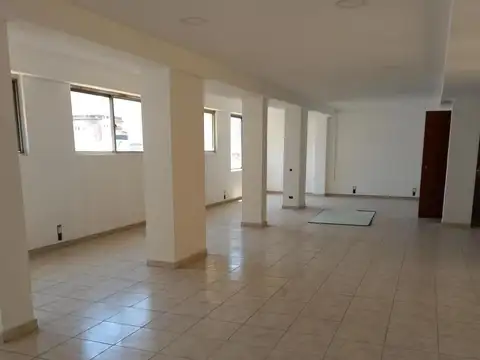 Excelentes oficinas a estrenar. Muy luminosas.