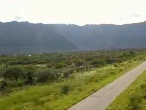 Acceso al Dique Piscu Yaco 700