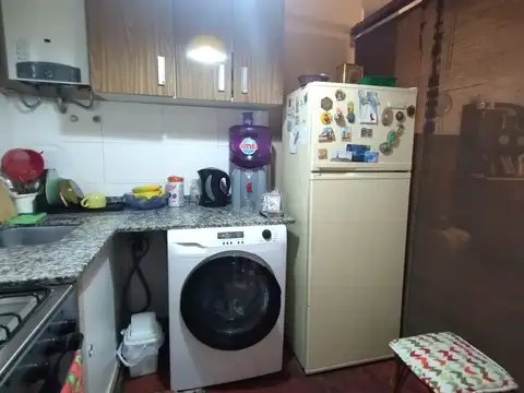 Venta casa 3 ambientes con jardín en Bernal
