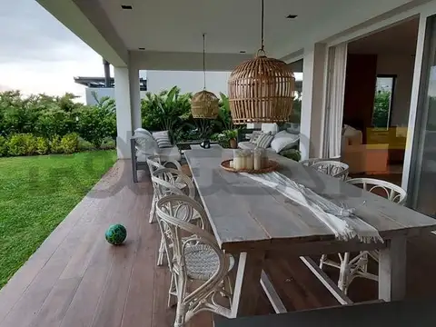 Casa en Alquiler Temporal al Noreste