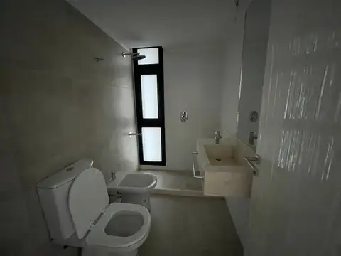 Av. Caseros 242 - Punta  del Río