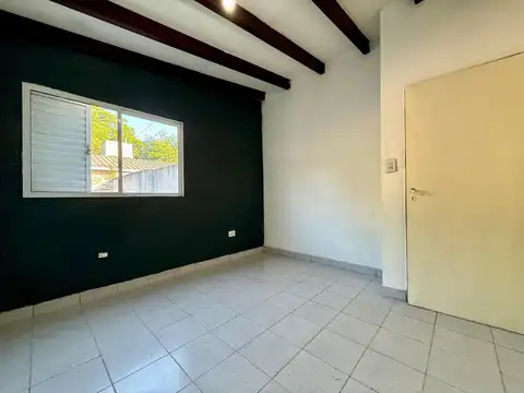 Depto Tipo Casa 3 ambientes con 1 baño
