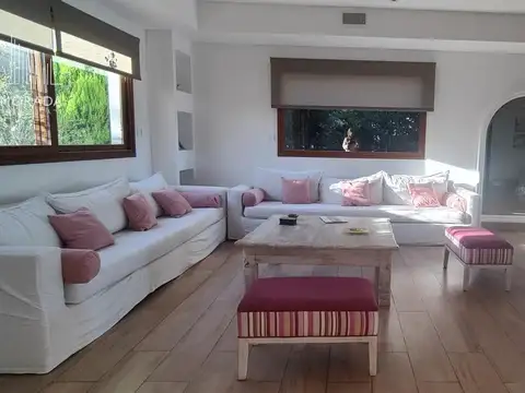 Casa en Venta de 5 dormitorios