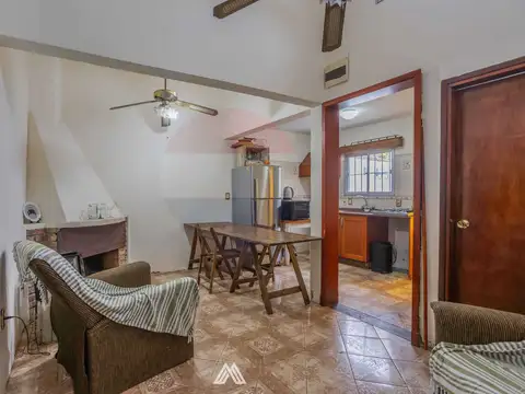 Casa 3 ambientes con 1 baño