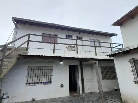 Depto Tipo Casa 5 ambientes con 4 baños
