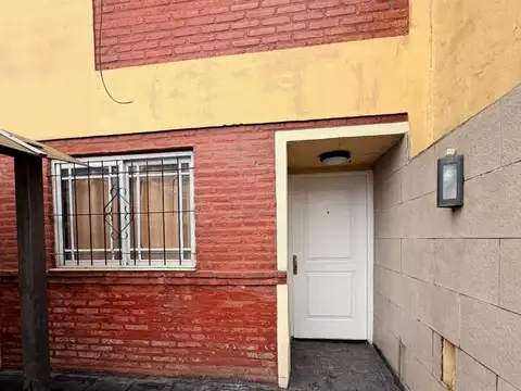 Depto Tipo Casa en Venta 15 años