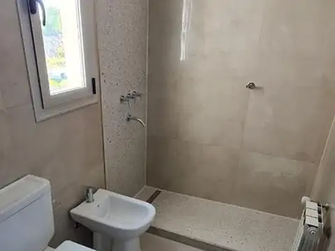 Departamento 7 ambientes con 2 baños