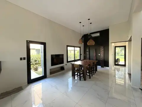 Casa en Barrio Palos Verdes Country Club