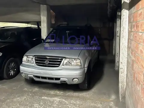 Cochera en venta - excelente ubicacion.-