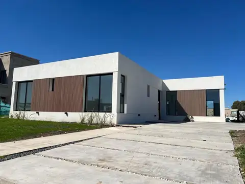 Casa a estrenar 4 ambientes en Horizontes al Sur Canning