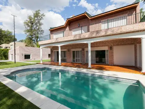 Casa en Venta de 5 dormitorios