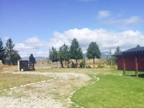 Venta de CASA 260M2 PRINSIPAL Y CASA DE HUSPEDES  en Dina Huapi,