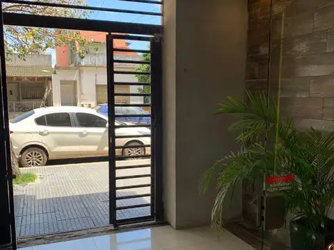 J Barros Pazos 6600, Piso 2