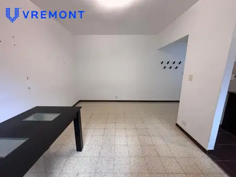 Departamento en Alquiler en Monserrat, $ 700.000