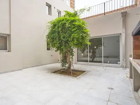 VENTA CASA PASILLO UNICO TRES DORMITORIOS LOURDES