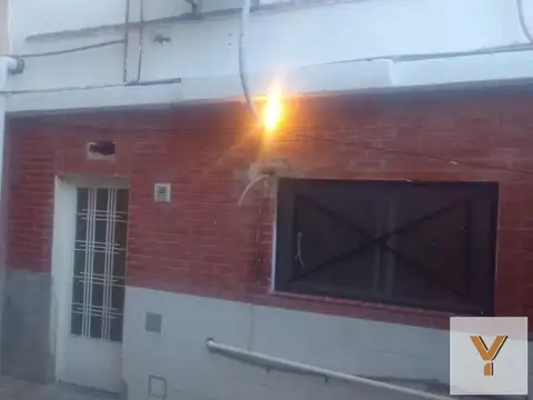 PH en venta - 2 Dormitorios 1 Baño - 80Mts2 - Caseros