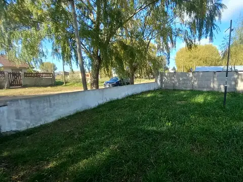 VENTA CASA 3 AMBIENTES EN MAR DEL TUYU CALLE 13  ENTRE 74 Y 75