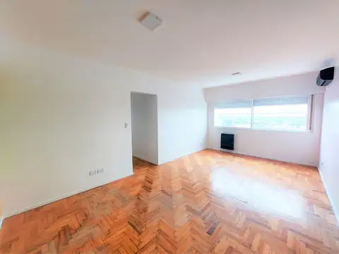 Departamento con cochera en Alquiler en Ramos Mejía