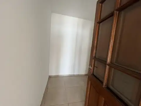 Local en Alquiler en Arguello, $ 1.100.000