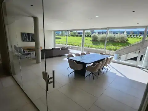 Departamento en Alquiler con 1 cocheras