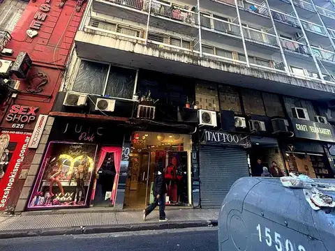 Local en  VENTA con entrada independiente y depósito en subsuelo – Viamonte 600 CABA