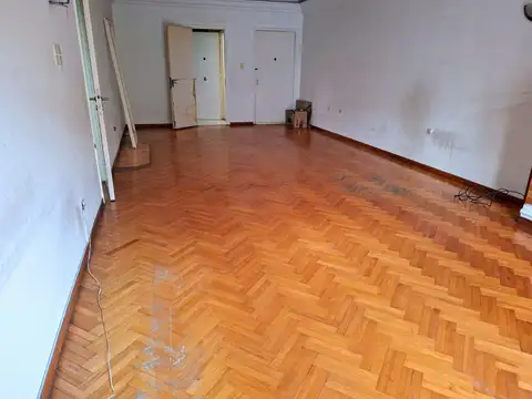 Depto Tipo Casa en Venta 40 años