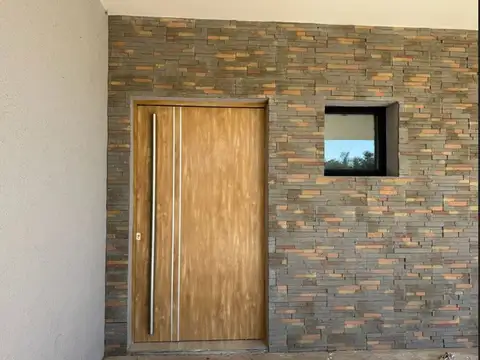Casa en Venta al Este