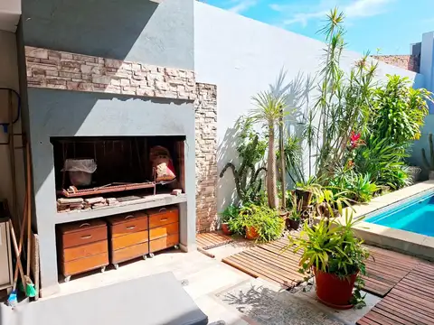 CASA EN VENTA EN MICROCENTRO