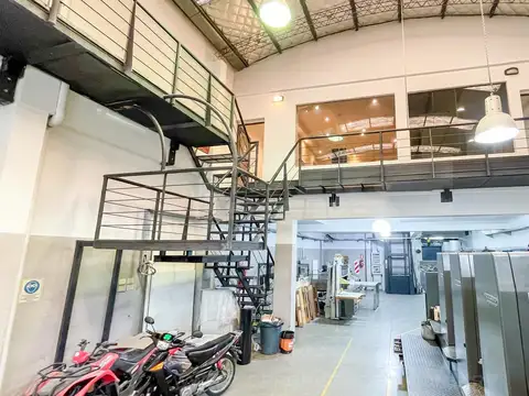Oficina Monoambiente con 5 baños
