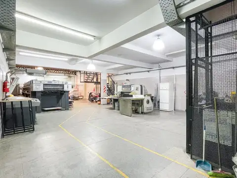 Oficina en Venta 24 años