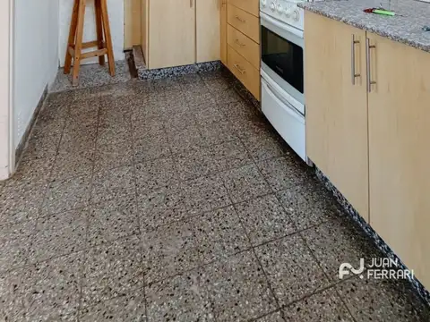 Casa 2 ambientes con 1 baño