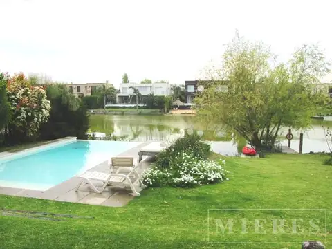 Alquiler de verano en Santa Barbara. Bancalari.