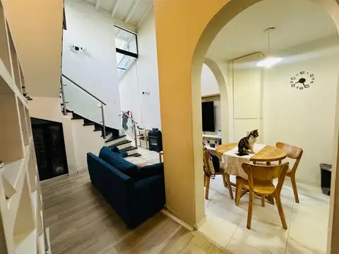 Depto Tipo Casa en Venta de 2 dormitorios