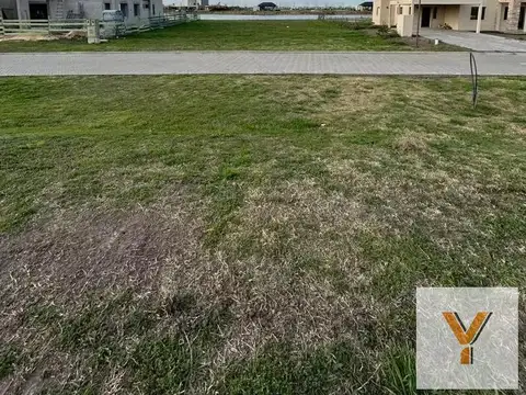 Terreno en venta - 700Mts2 - Santa Clara al Sur