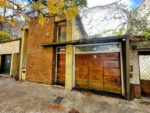 VENTA - CASA DE 2/3 DORMITORIOS Y COCHERA - ECHESORTU