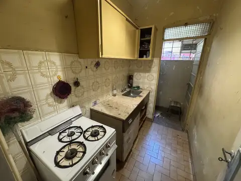 VENTA PH 3 AMBIENTES CON PATIO. SOMELLERA 5500/ 5600. VILLA LUGANO