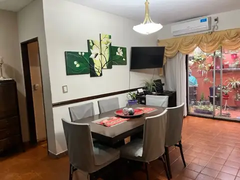 VENTA CONSTITUCIÓN 3 AMBIENTES CON PATIO