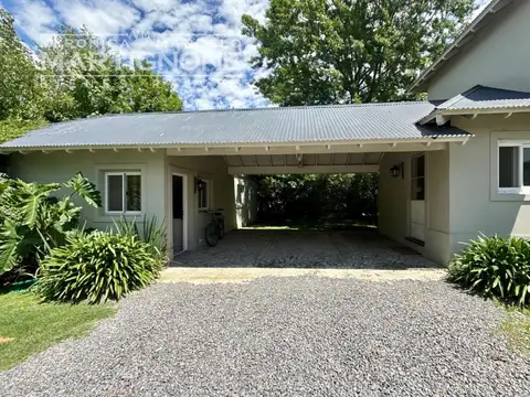 Casa 6 ambientes con 4 baños