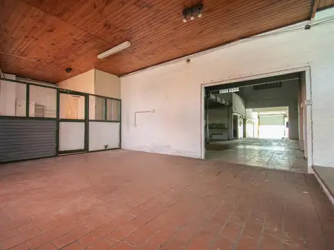Local en Venta 48 años