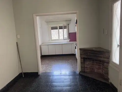 CASA 3 AMBIENTES VENTA SAN JUSTO COCHERA