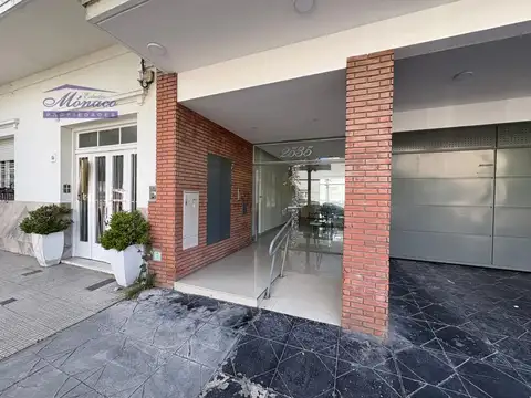 Pareja 2535 , Piso 2