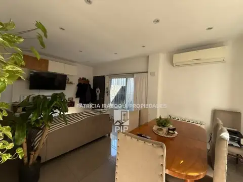 Depto Tipo Casa en Venta de 4 ambientes