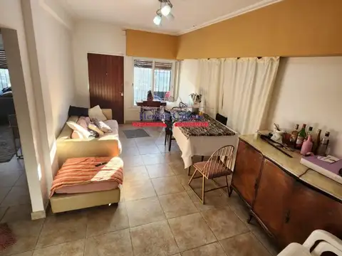 Casa 3 ambientes con 1 baño