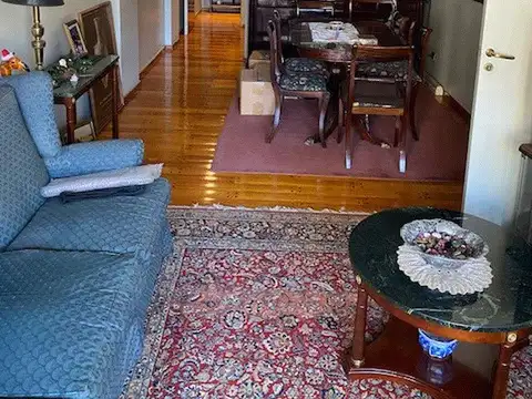 Excelente semi piso al frente con balcon terraza y COCHERA FIJA. Melo y Av. Coronel Díaz