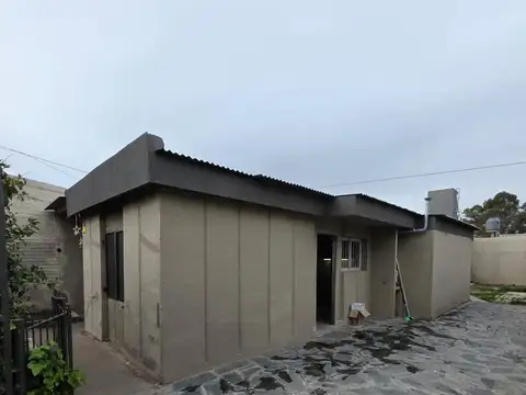 Casa en Alquiler en Cumelen, $ 1.900.000