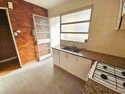 Departamento 4 ambientes con 2 baños