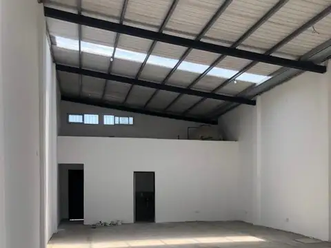 Avenida Jose E Uriburu ( Ex Ruta 8) 300