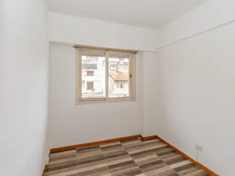 Departamento de 3 ambientes con balcón corrido en alquiler en Villa Urquiza