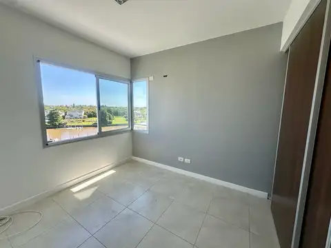 Departamento 4 ambientes con 3 baños